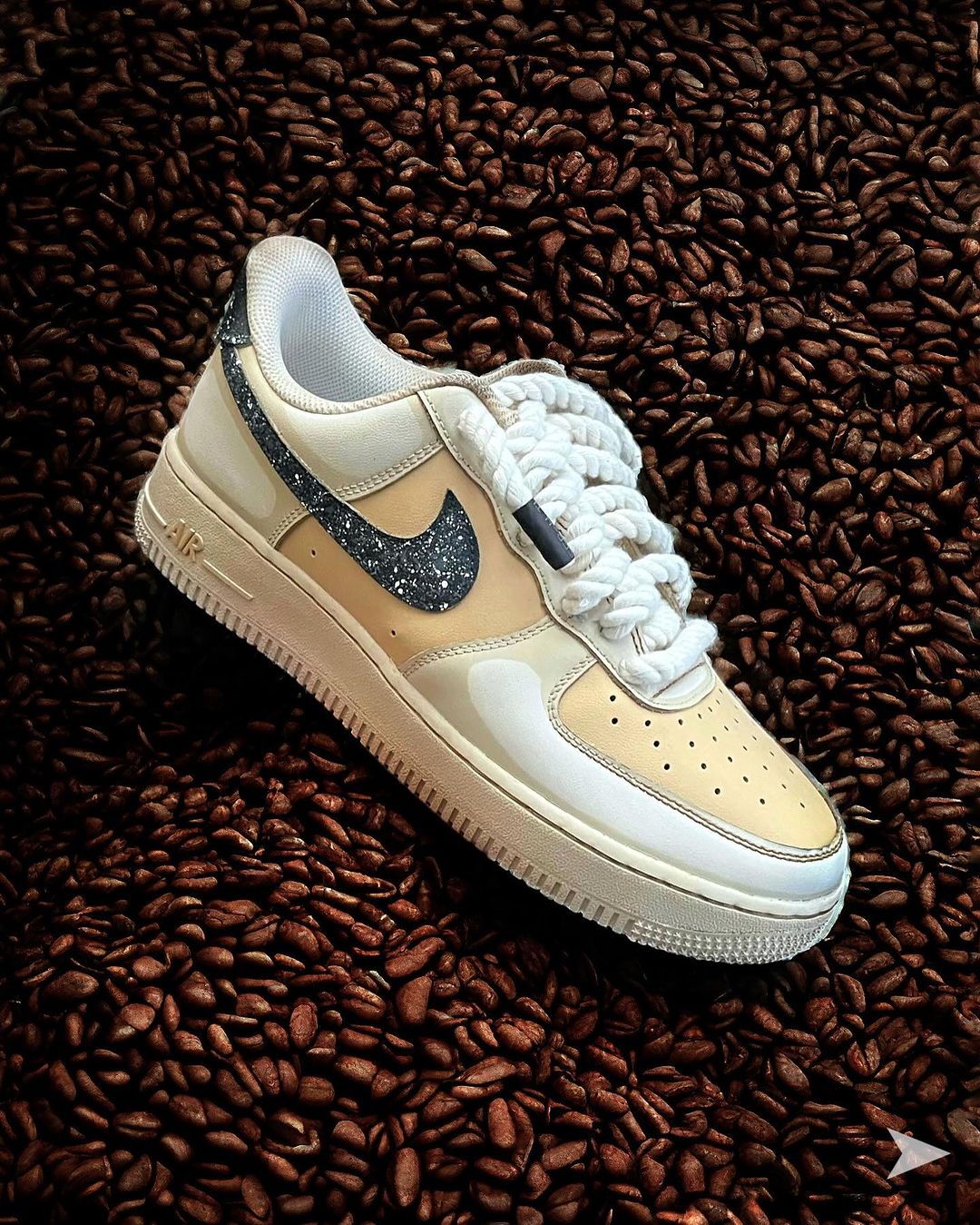 Thick Lace Retro Design Yellow White Black Custom Air Force 1