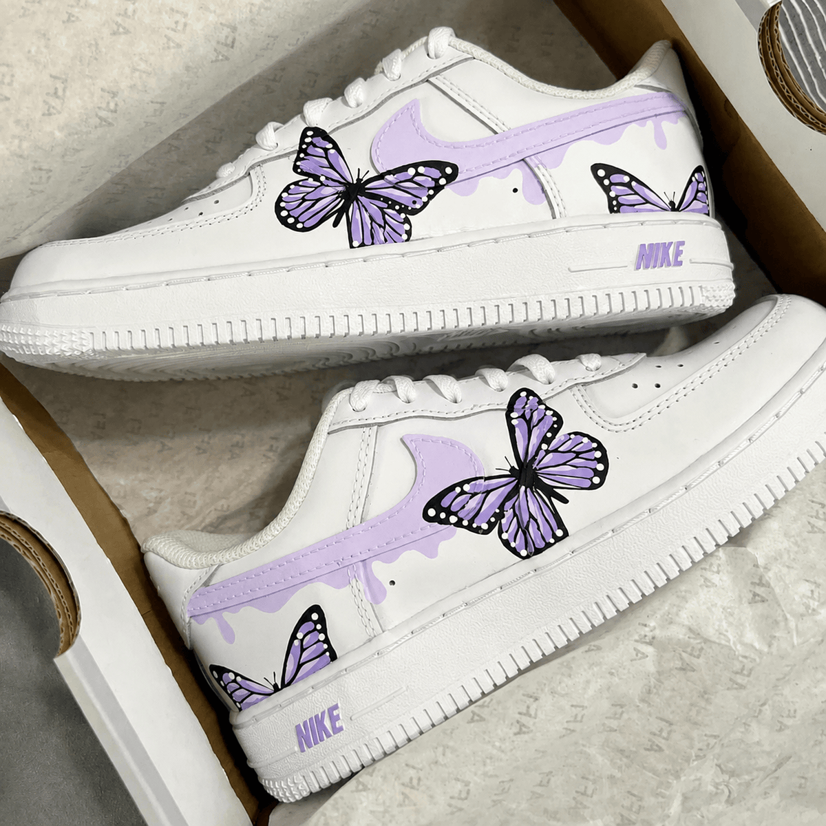 Custom Sneaker Pink Type Butterfly Drip