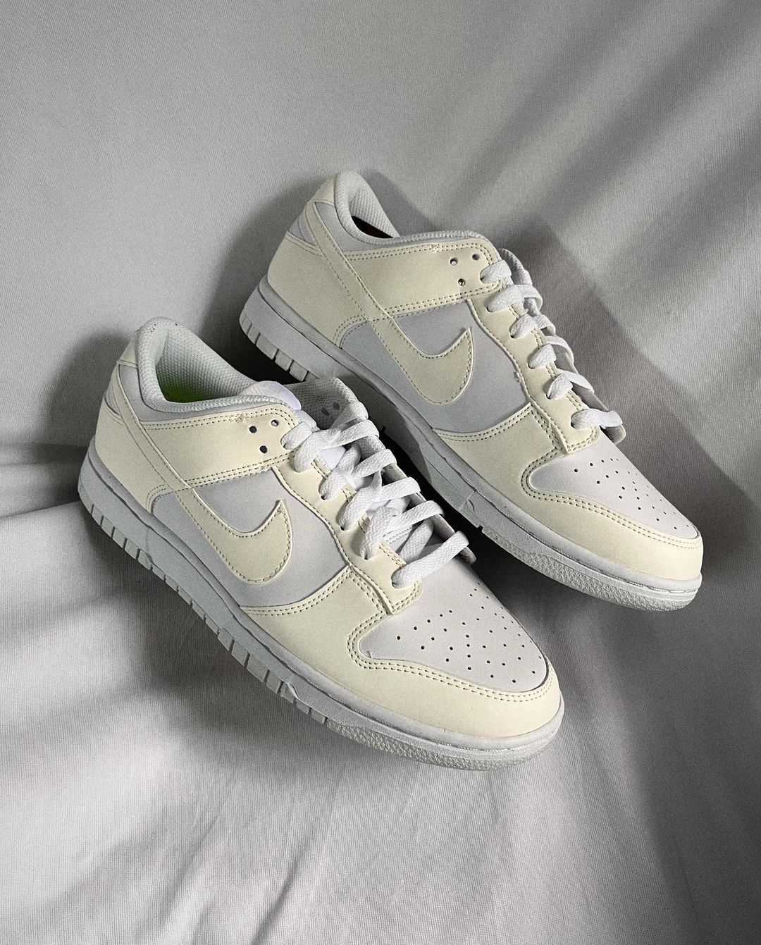 Classical Extra Lace  Luminous Swoosh Custom Air Force 1