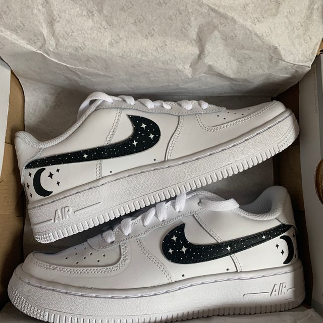 White Star Moon Custom Air Force 1